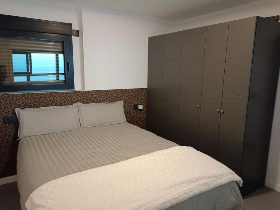 Estupendo Apartamento En Planta 23 Primera Linea ベニドルム エクステリア 写真